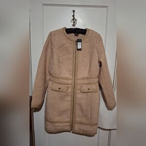 Elegant Beige Women's Coat